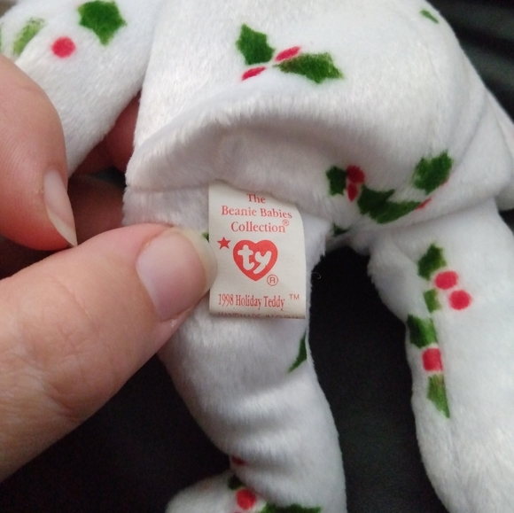 RARE, TY Beanie Baby 1998 Holiday Teddy Bear Holly Berries on White - Picture 7 of 11